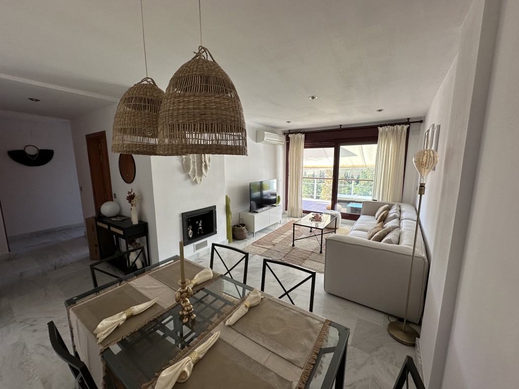 2 Bed, 2 Bath, ApartmentFor Sale, Benahavis, Malaga