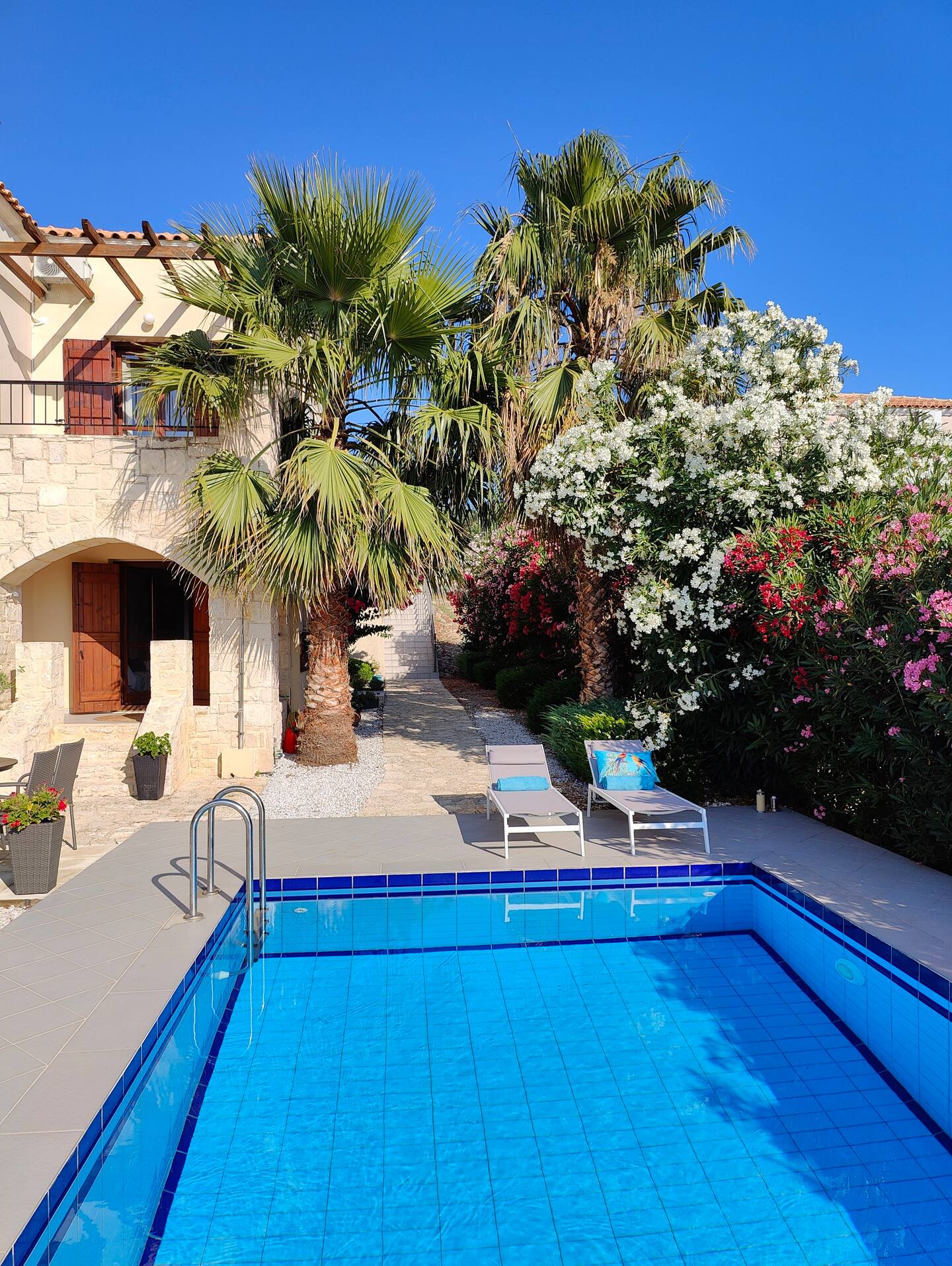 2 Bed, 2 Bath, HouseFor Sale, Chania, Crete
