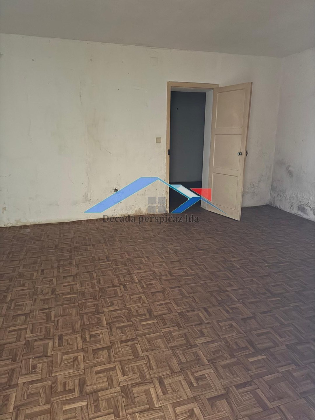 4 Bed, 2 Bath, HouseFor Sale, Coruche, Santarém, 2100