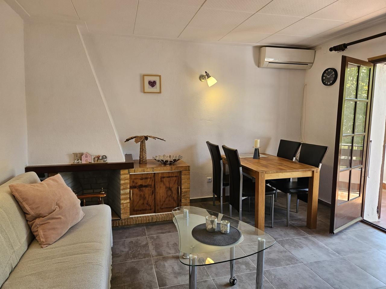 2 Bed, 1 Bath, ApartmentFor Sale, Empuriabrava, Girona, 17487 2 Bed, 1 Bath, ApartmentFor Sale, Empuriabrava, Girona, 17487