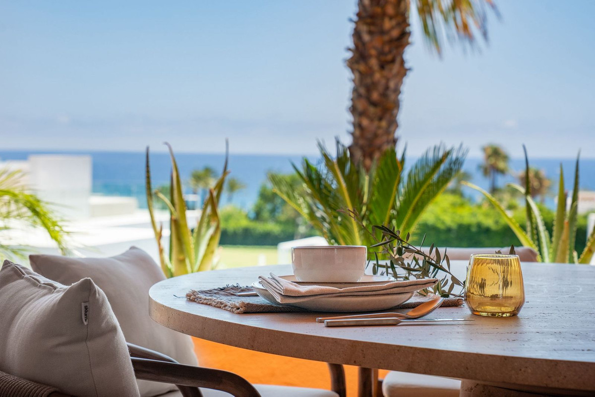 2 Bed, 2 Bath, ApartmentFor Sale, The Golden Mile, Malaga
