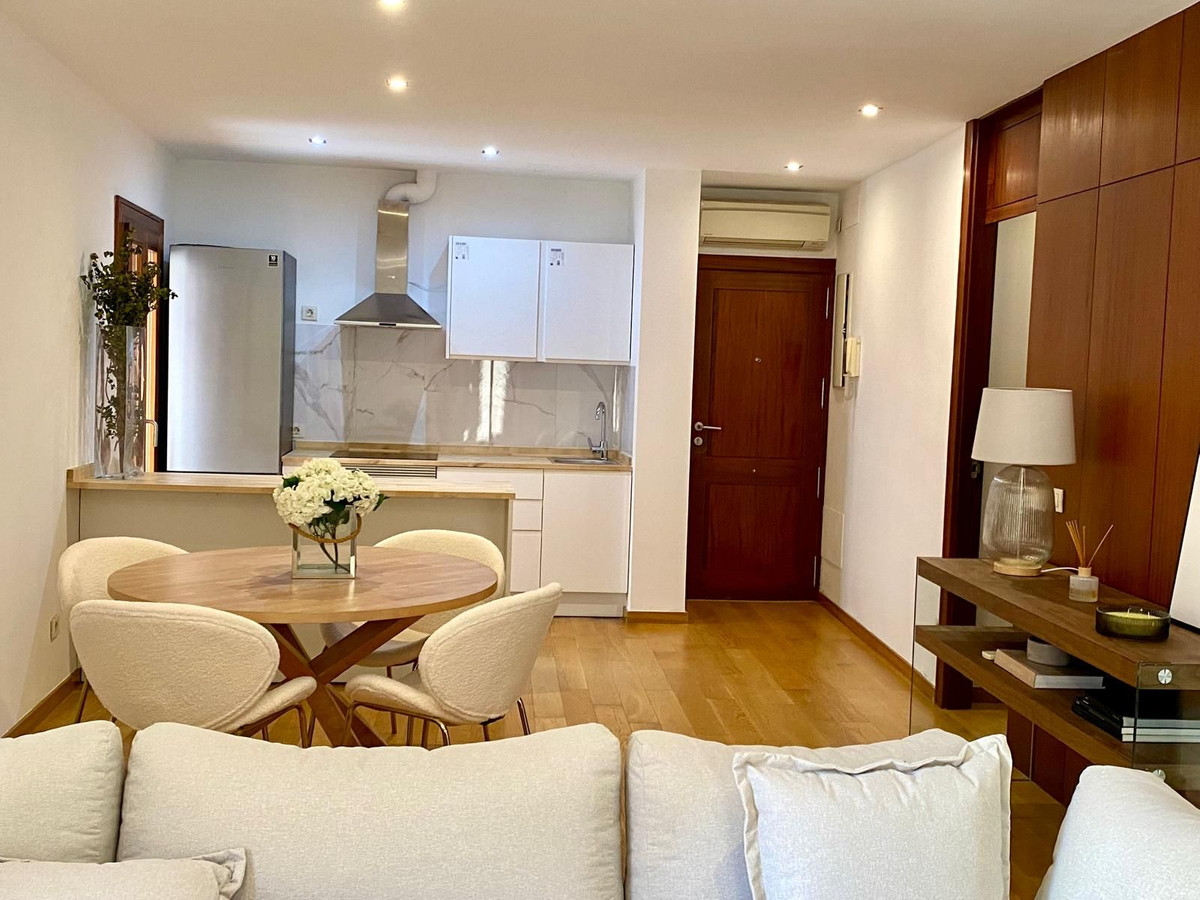 2 Bed, 2 Bath, ApartmentFor Sale, Palma Casco Antíguo, Islas Baleares 2 Bed, 2 Bath, ApartmentFor Sale, Palma Casco Antíguo, Islas Baleares