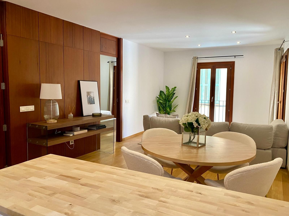 2 Bed, 2 Bath, ApartmentFor Sale, Palma Casco Antíguo, Islas Baleares