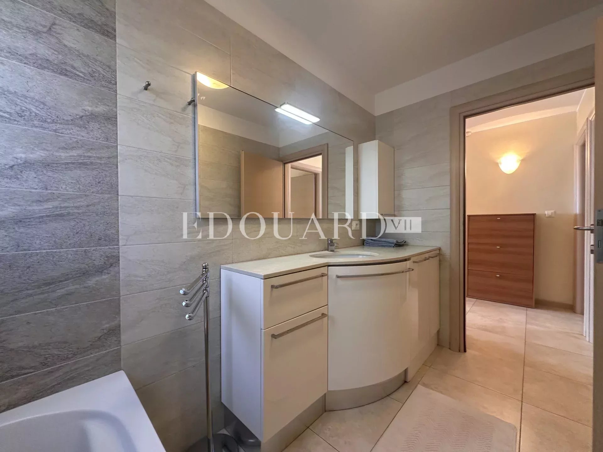 2 Bed, 2 Bath, ApartmentFor Sale, Menton, Alpes-Maritimes