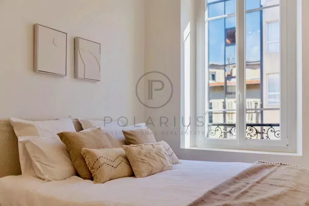 4 Bed, 2 Bath, ApartmentFor Sale, Nice, Alpes-Maritimes