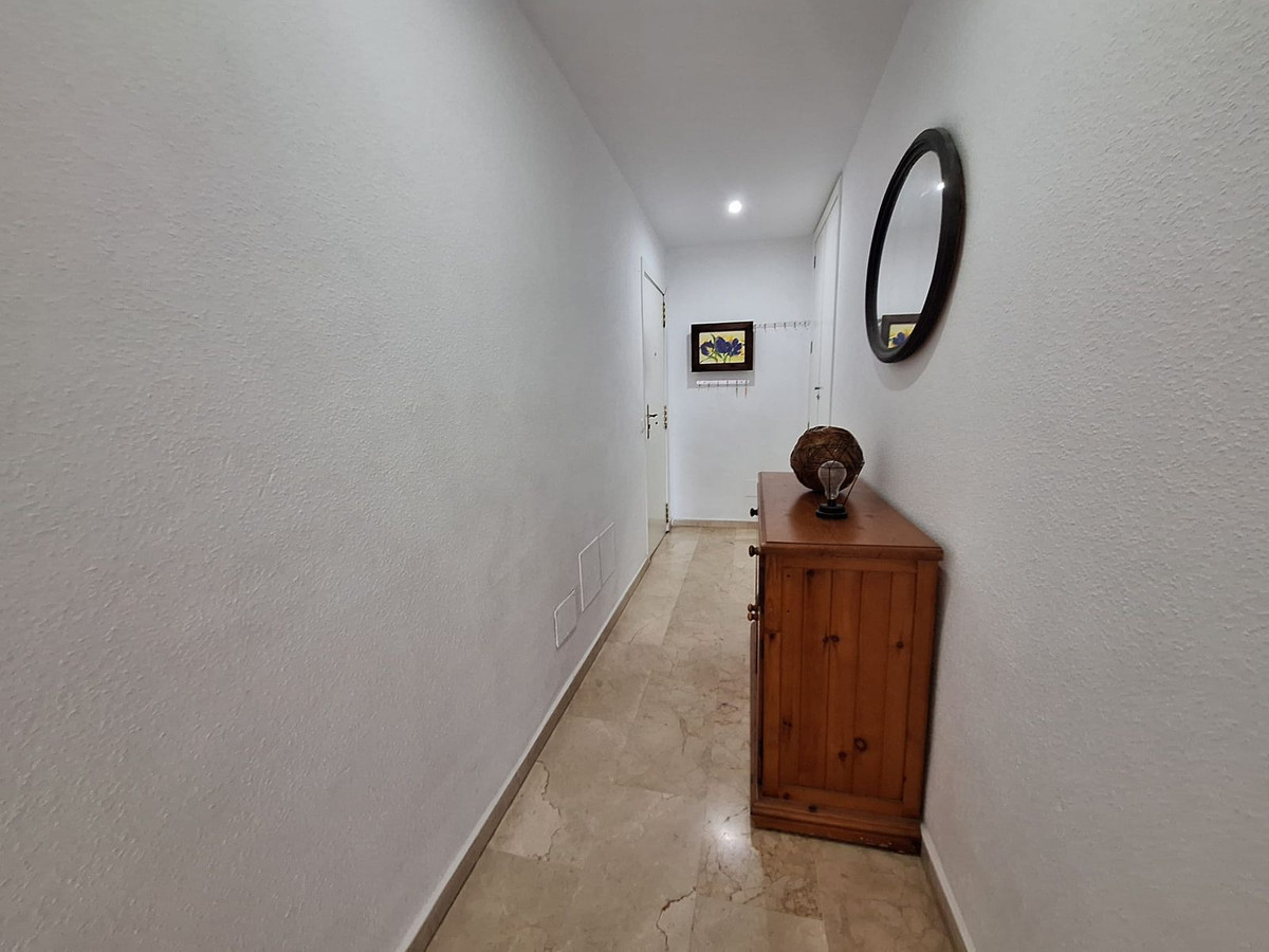 2 Bed, 2 Bath, ApartmentFor Sale, San Luis de Sabinillas, Malaga