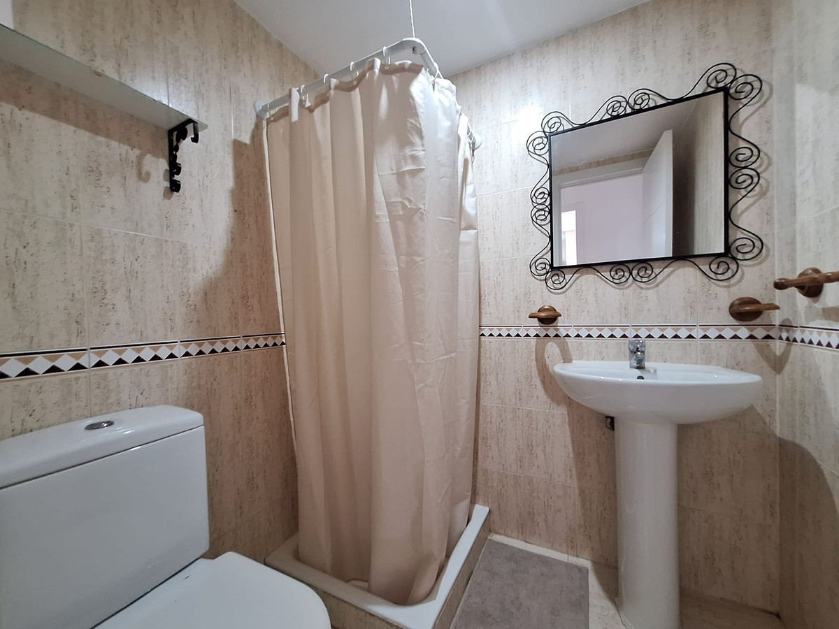 2 Bed, 2 Bath, ApartmentFor Sale, San Luis de Sabinillas, Malaga