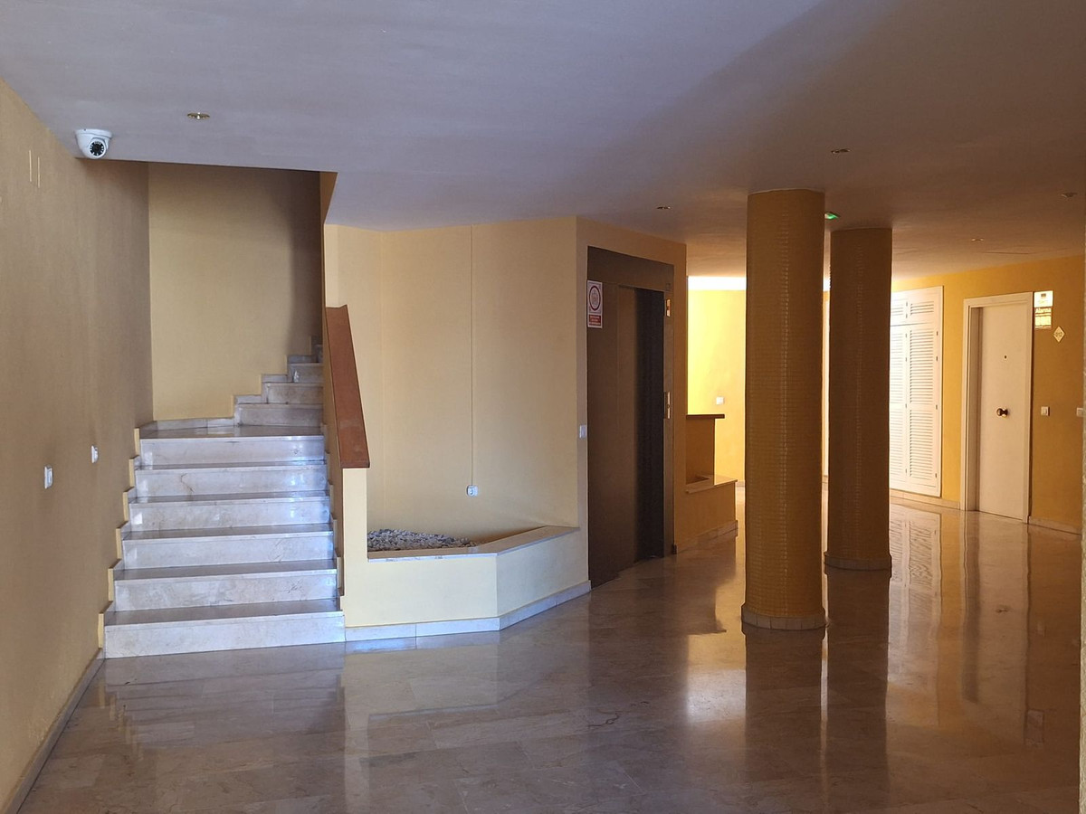 2 Bed, 2 Bath, ApartmentFor Sale, San Luis de Sabinillas, Malaga