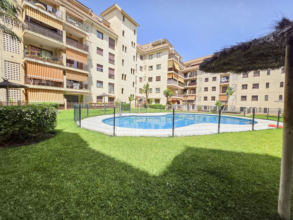 2 Bed, 2 Bath, ApartmentFor Sale, San Luis de Sabinillas, Malaga