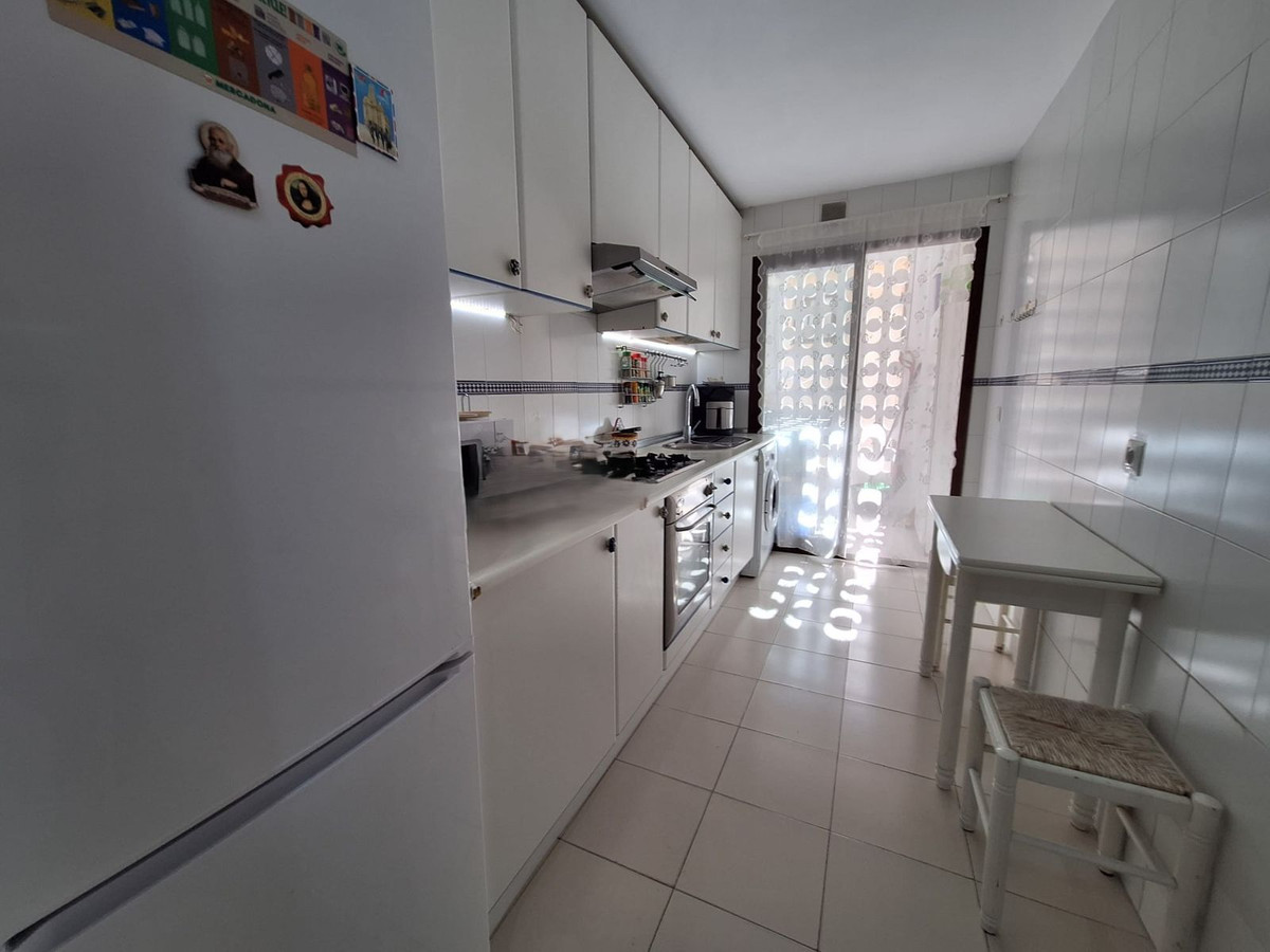 2 Bed, 2 Bath, ApartmentFor Sale, San Luis de Sabinillas, Malaga