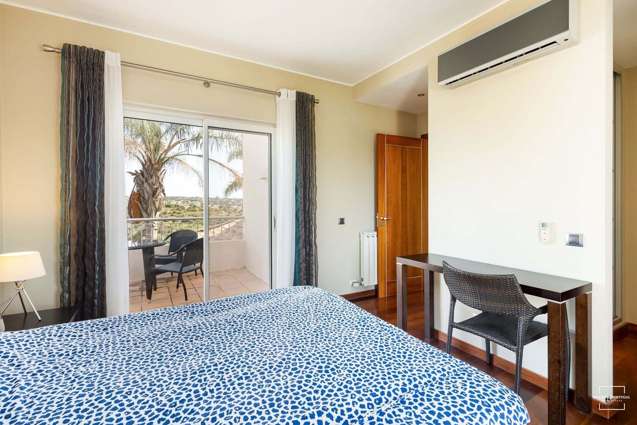 2 Bed, 2 Bath, HouseFor Sale, Lagoa, Faro, 8400-080