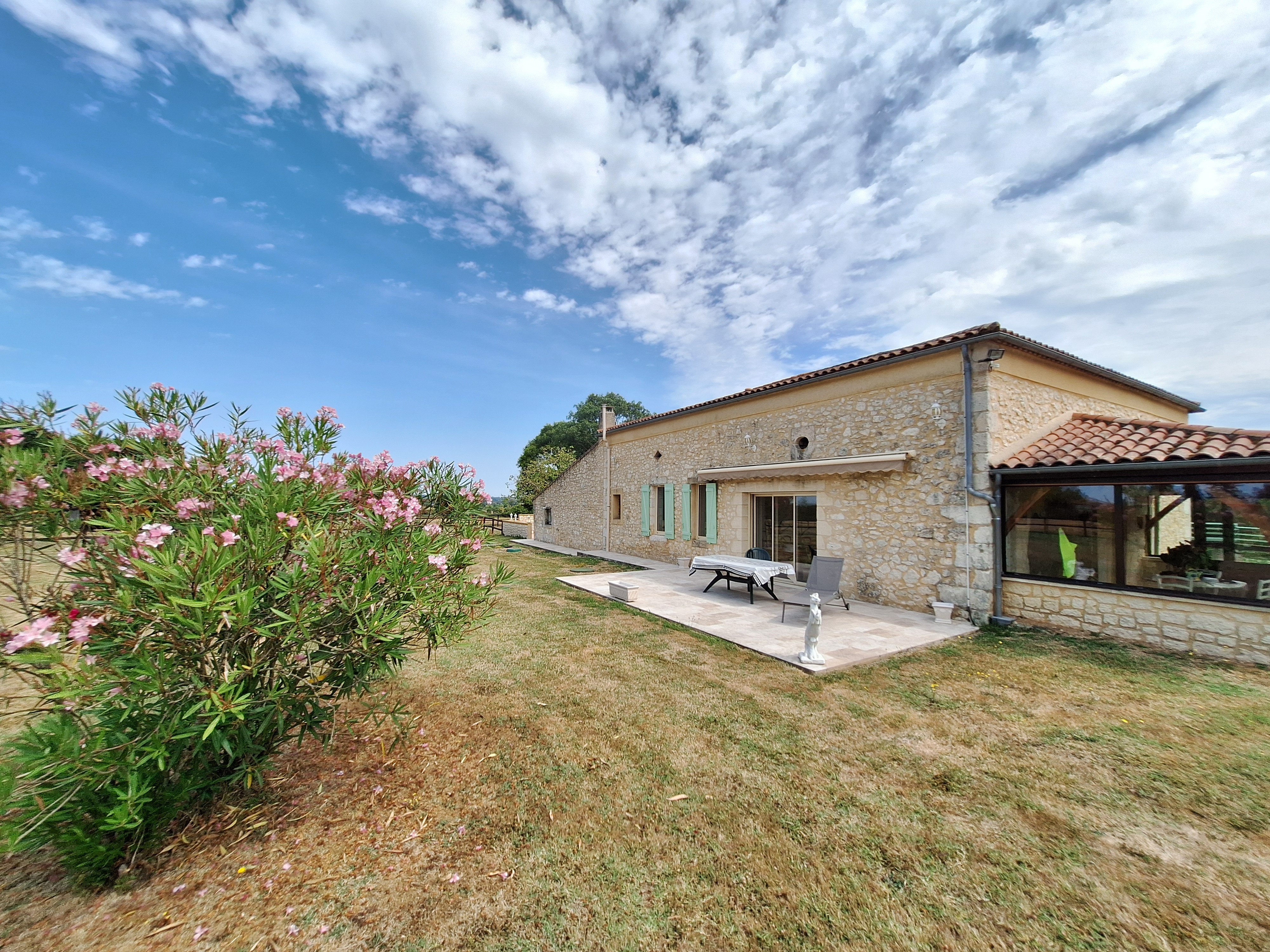 5 Bed, 3 Bath, HouseFor Sale, Villereal, Lot-et-Garonne, Aquitaine, 47210