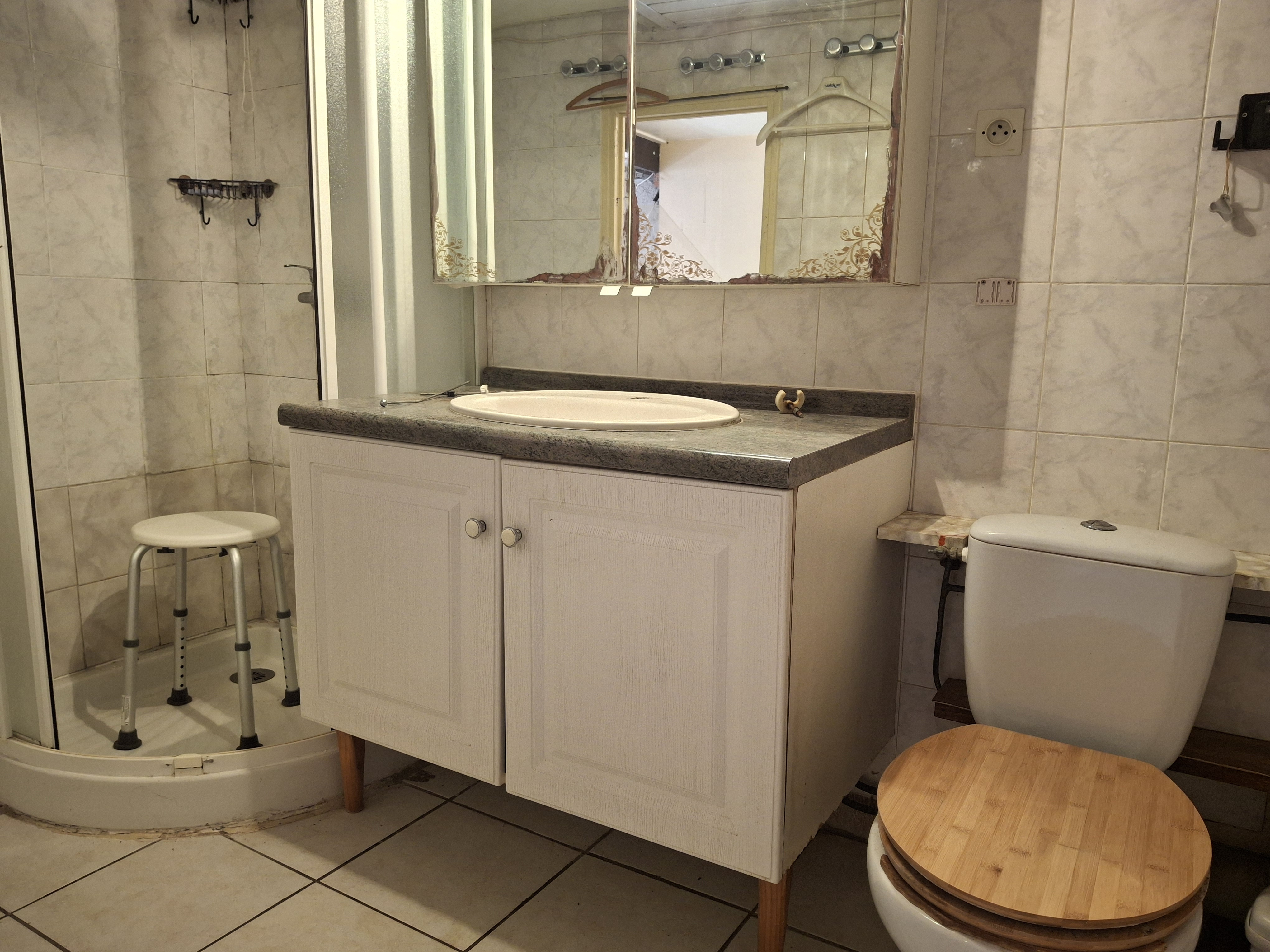 2 Bed, 1 Bath, HouseFor Sale, Fumel, Lot-et-Garonne, Aquitaine, 47500