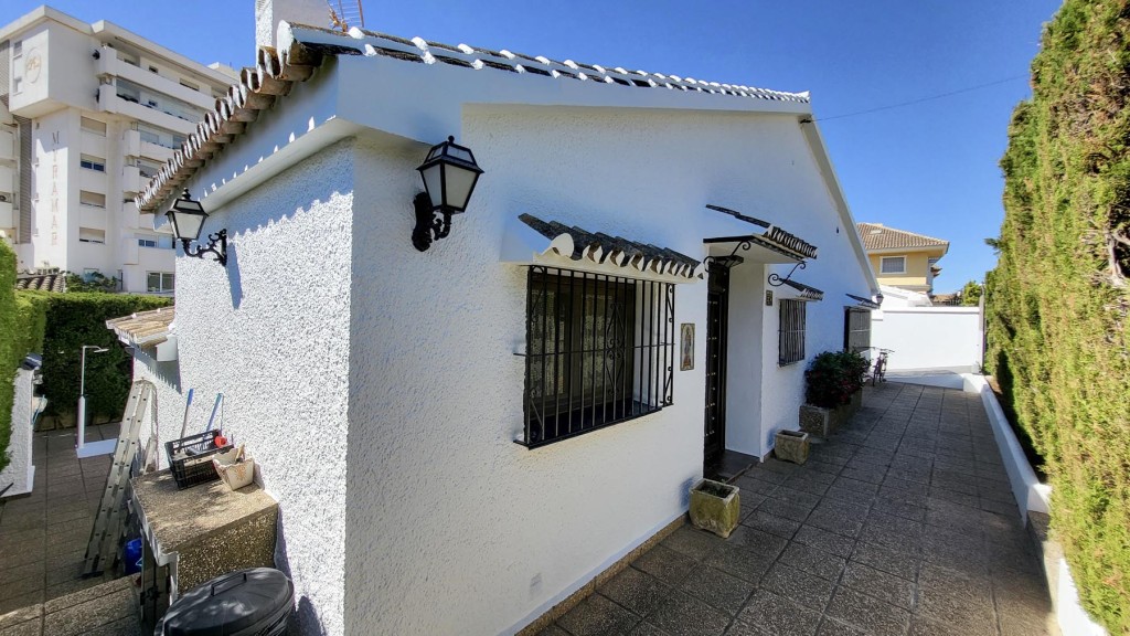 3 Bed, 2 Bath, HouseFor Sale, Fuengirola, Malaga