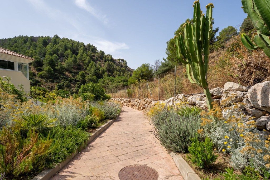 3 Bed, 3 Bath, ApartmentFor Sale, Mijas, Malaga