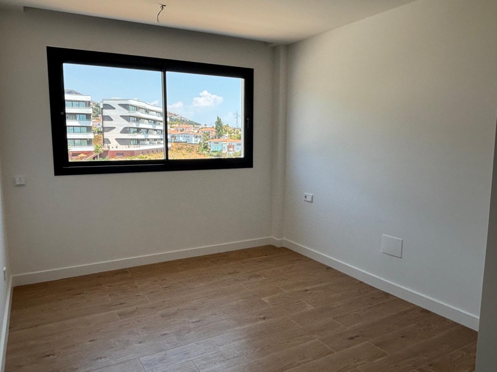 2 Bed, 2 Bath, ApartmentFor Sale, Fuengirola, Malaga
