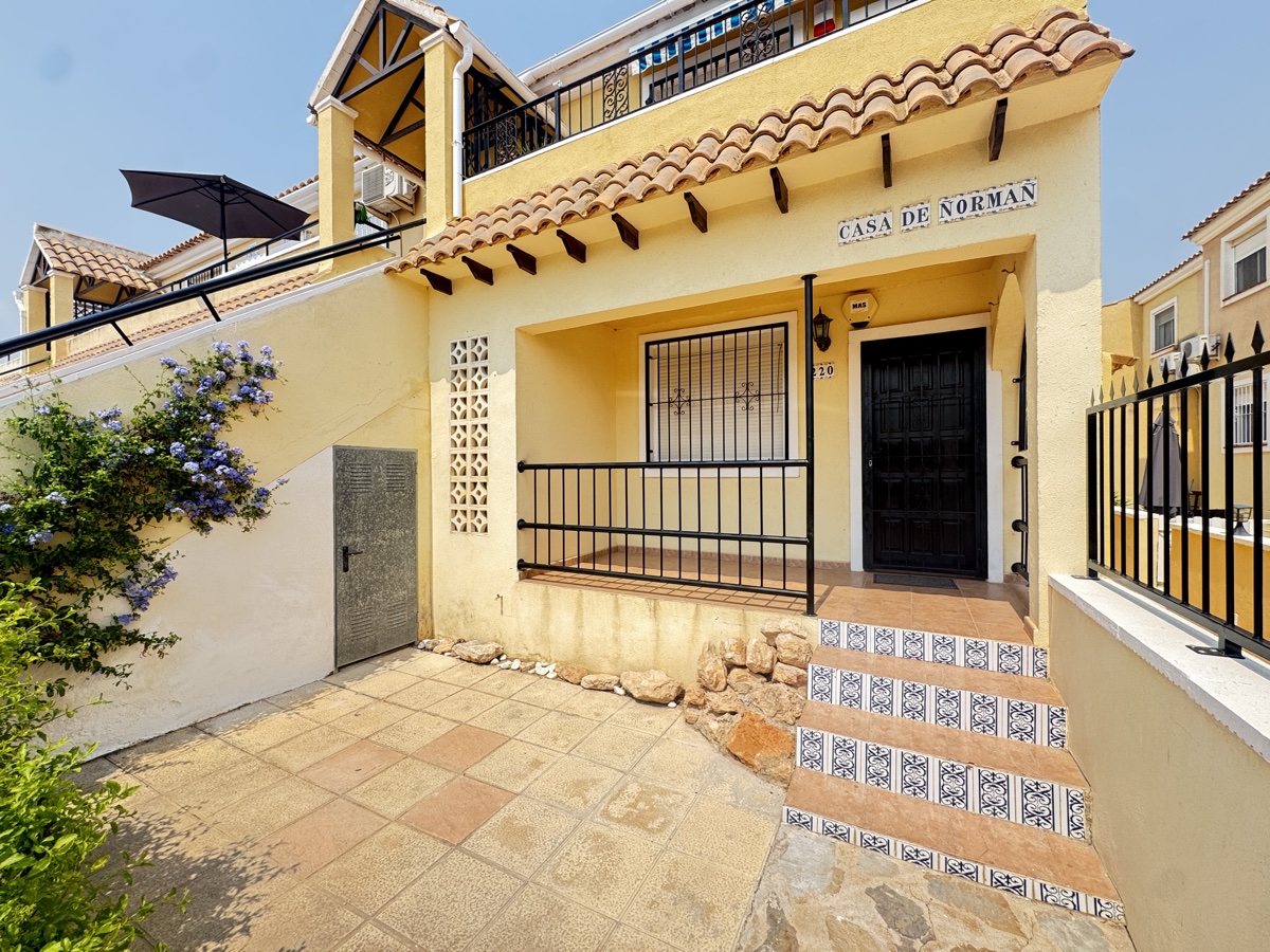 2 Bed, 1 Bath, ApartmentFor Sale, Villamartin, Alicante