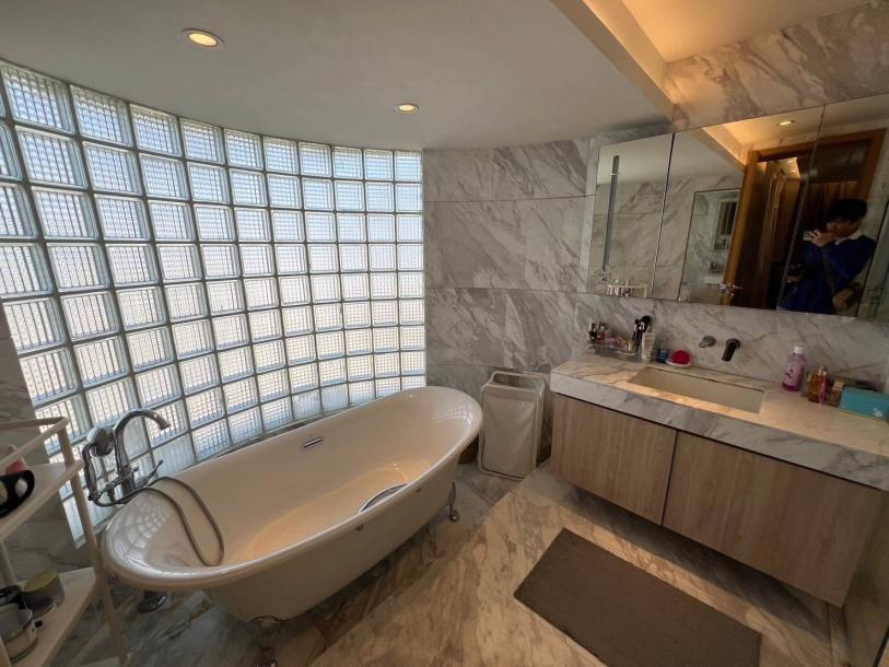 3 Bed, 5 Bath, ApartmentFor Sale, Phrom Phong, Bangkok