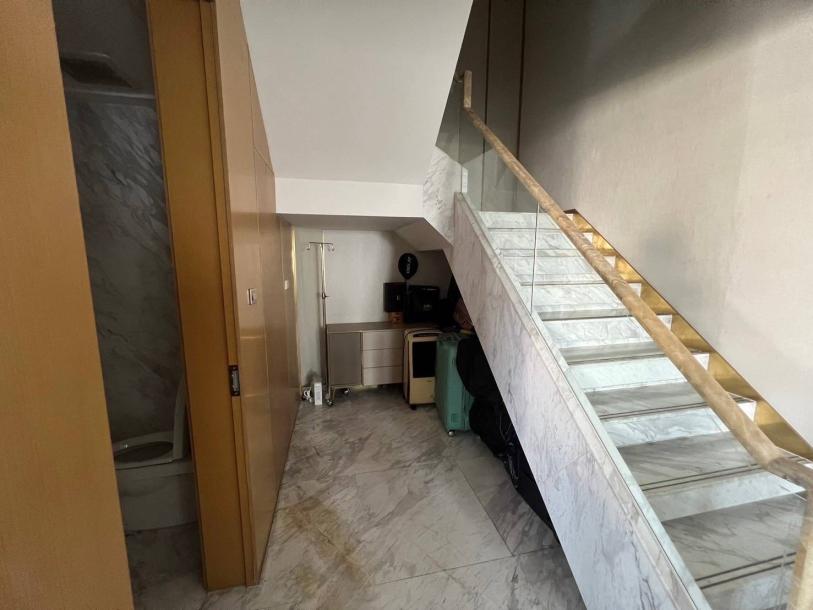 3 Bed, 5 Bath, ApartmentFor Sale, Phrom Phong, Bangkok