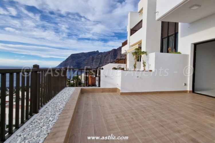2 Bed, 2 Bath, ApartmentFor Sale, Los Gigantes, Acantilados de Los Gigantes