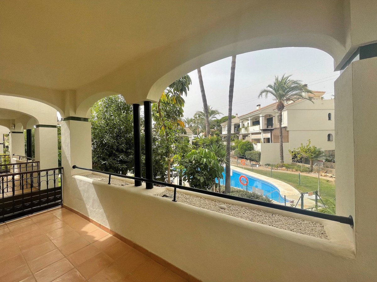 4 Bed, 3 Bath, HouseFor Sale, Atalaya, Malaga