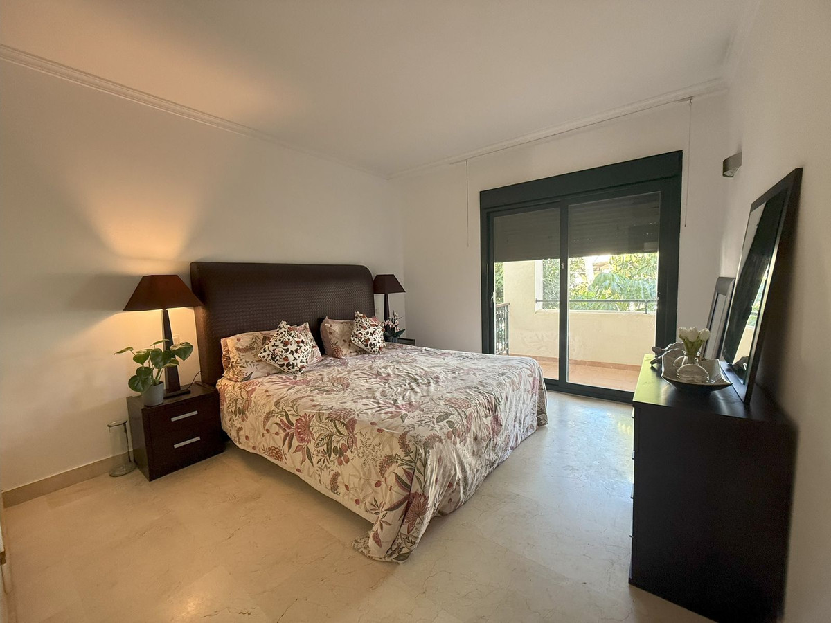 4 Bed, 3 Bath, HouseFor Sale, Atalaya, Malaga