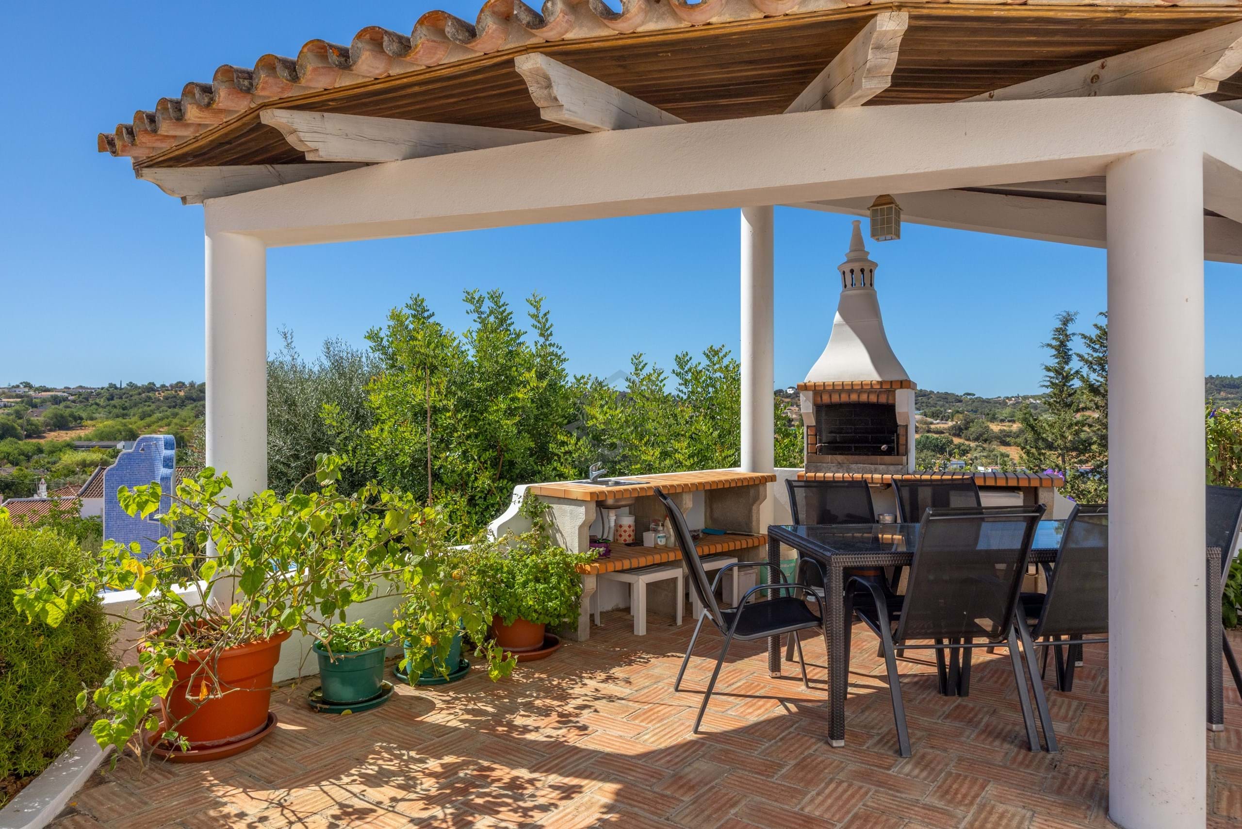 4 Bed, 3 Bath, HouseFor Sale, Sao Bras De Alportel, Faro, 8150-013