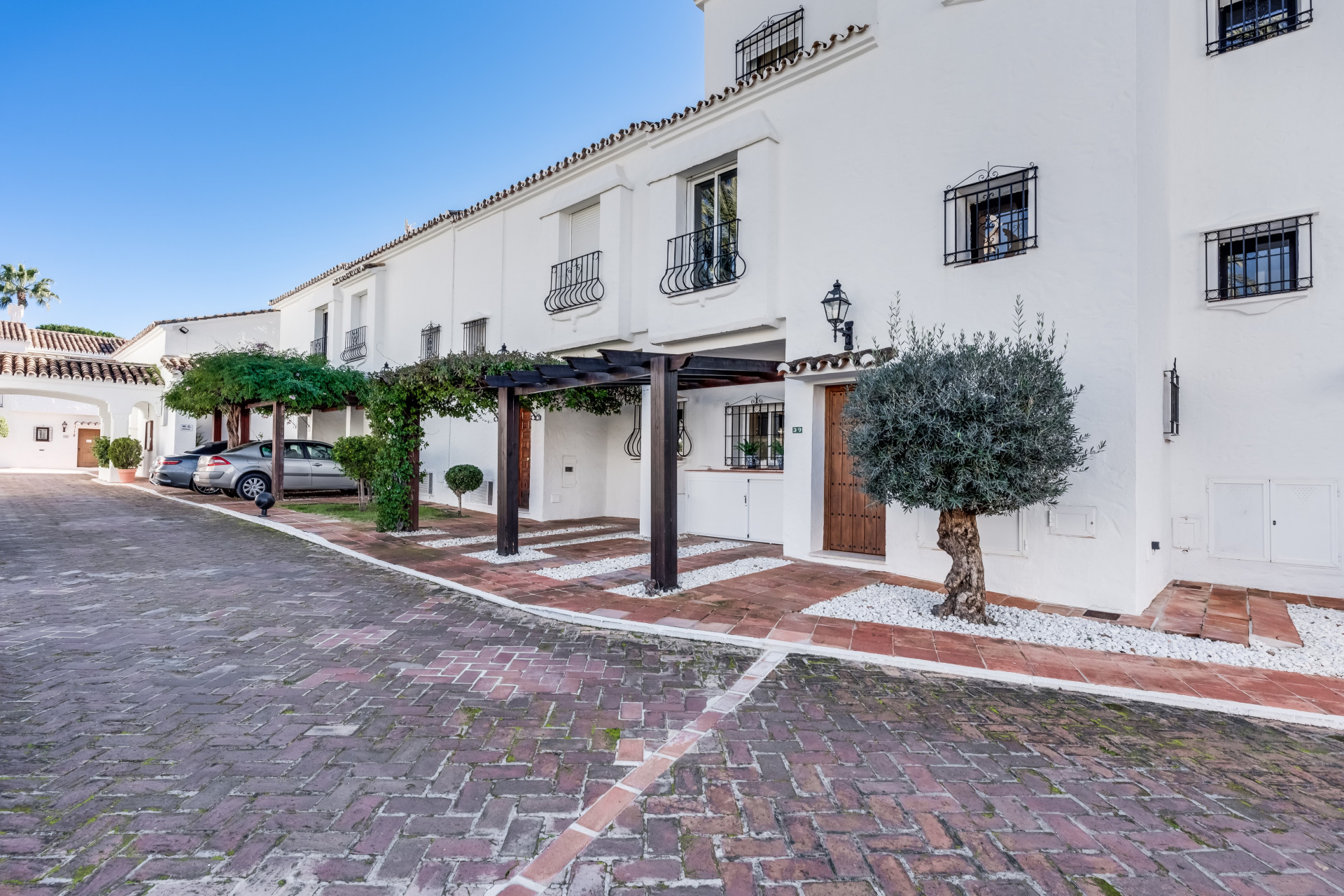 3 Bed, 3 Bath, HouseFor Sale, Marbella, Malaga