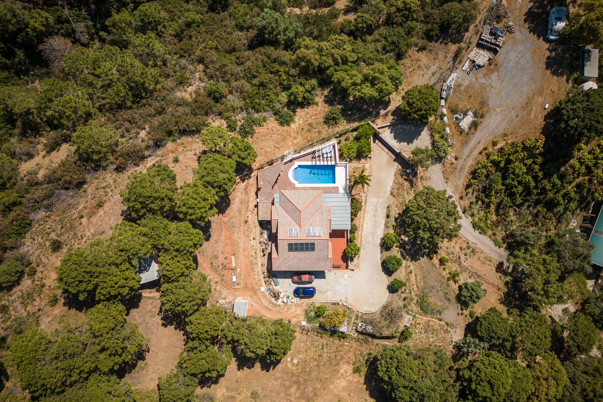 3 Bed, 3 Bath, HouseFor Sale, Estepona, Malaga 3 Bed, 3 Bath, HouseFor Sale, Estepona, Malaga