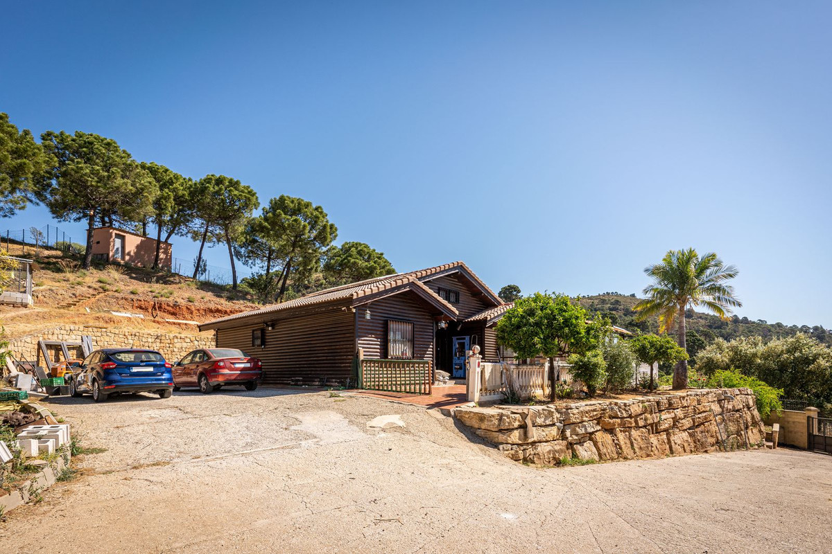3 Bed, 3 Bath, HouseFor Sale, Estepona, Malaga 3 Bed, 3 Bath, HouseFor Sale, Estepona, Malaga