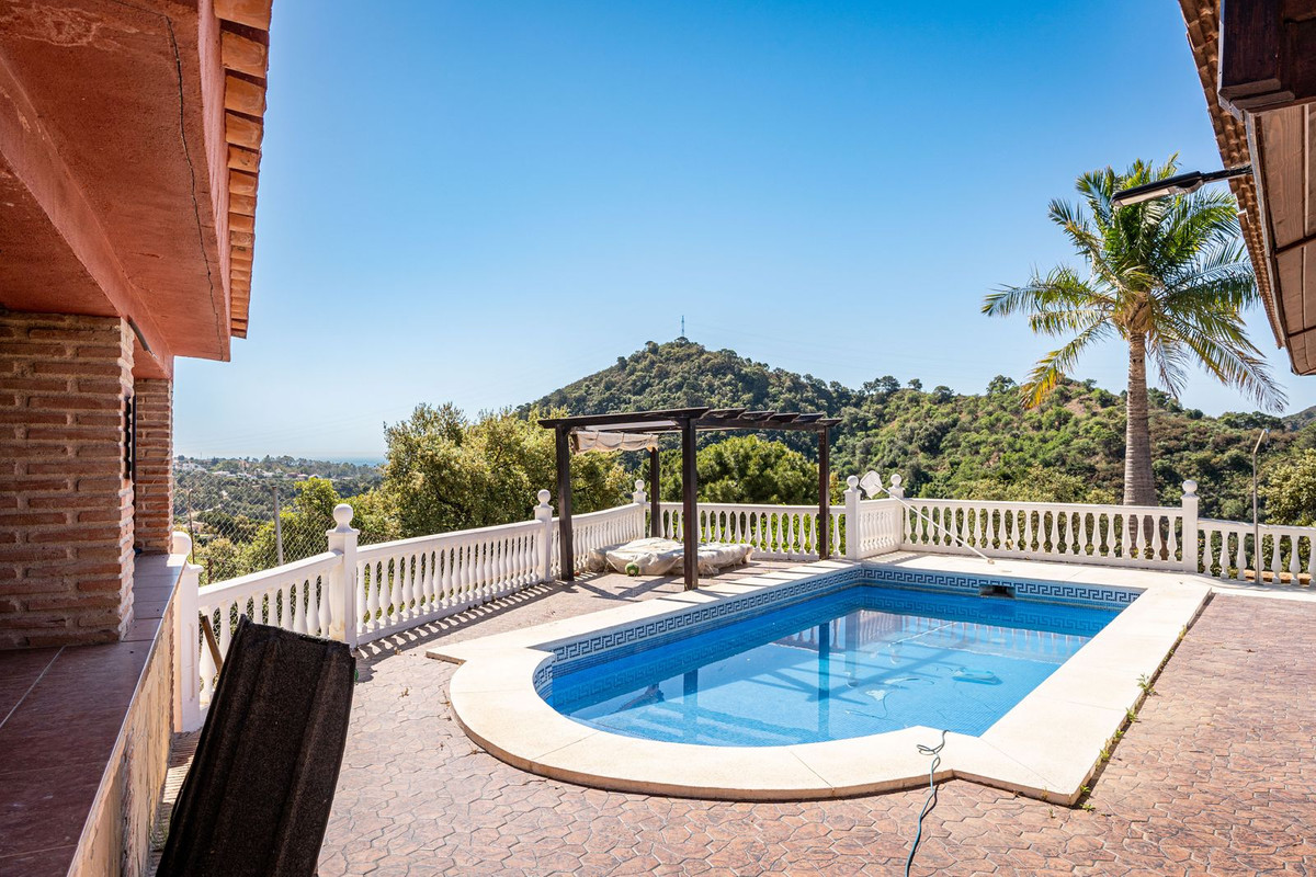 3 Bed, 3 Bath, HouseFor Sale, Estepona, Malaga 3 Bed, 3 Bath, HouseFor Sale, Estepona, Malaga