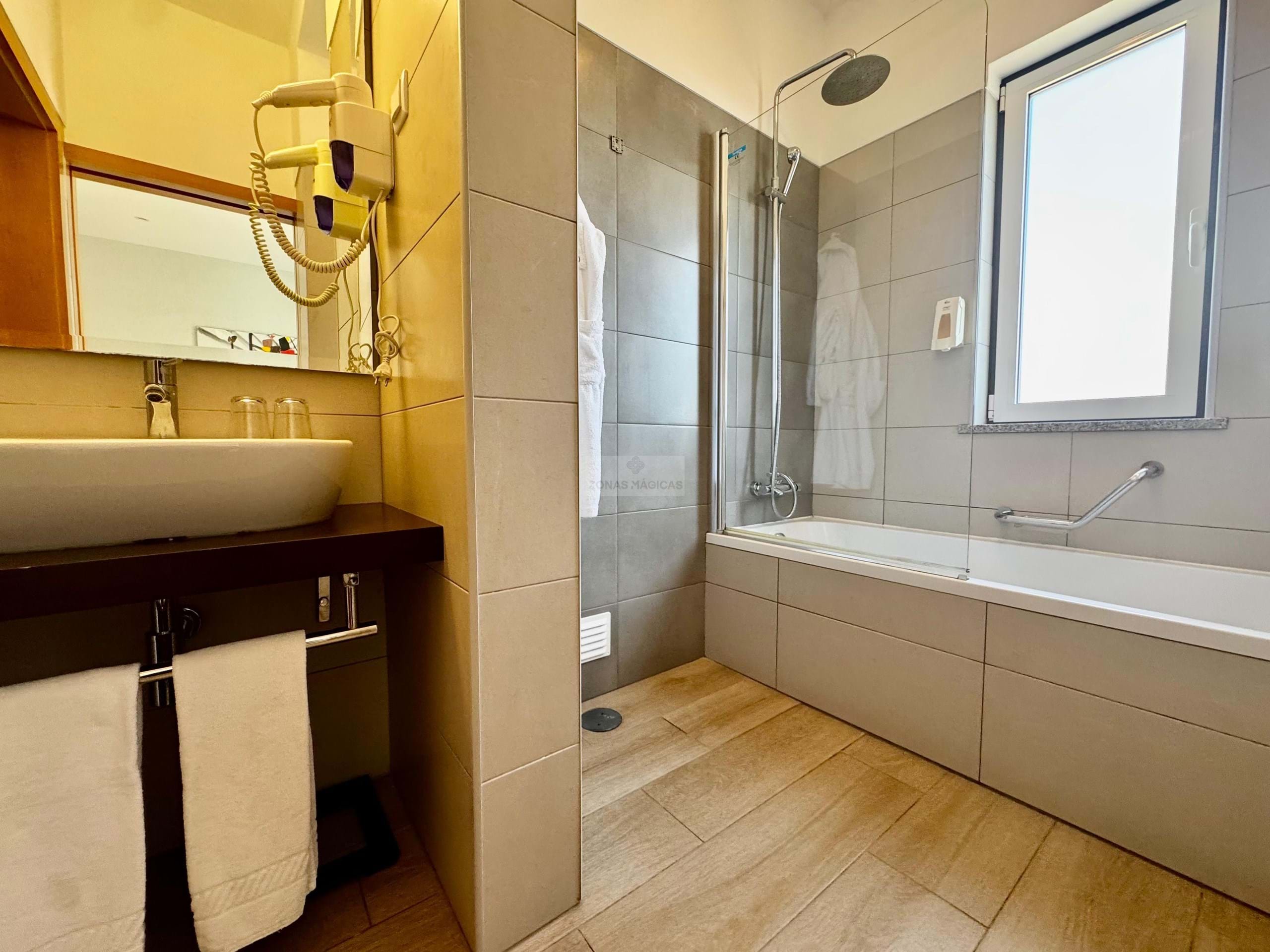 25 Bed, 32 Bath, HouseFor Sale, Lagos, Faro, 8600-621