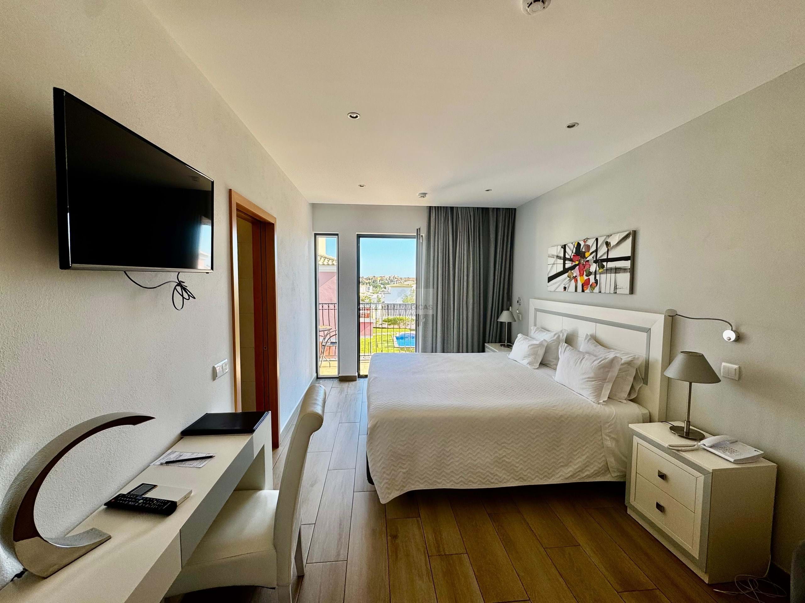 25 Bed, 32 Bath, HouseFor Sale, Lagos, Faro, 8600-621