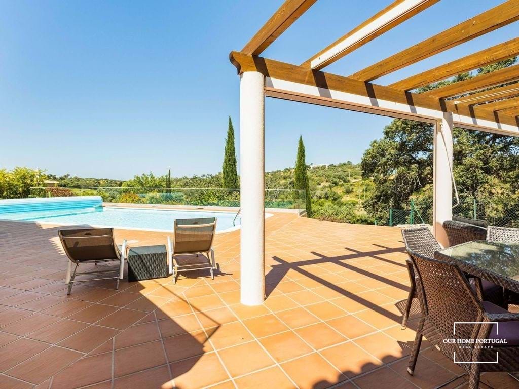 3 Bed, 2 Bath, HouseFor Sale, Lagoa, Faro, 8401-908