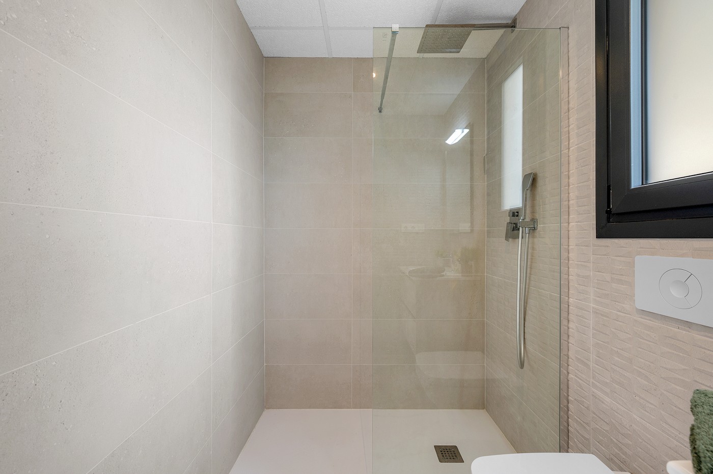 2 Bed, 2 Bath, ApartmentFor Sale, Orihuela Costa, Alicante