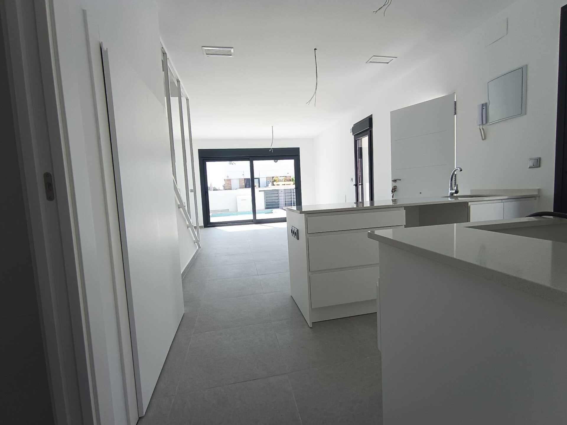 3 Bed, 2 Bath, ApartmentFor Sale, Daya Nueva, Alicante