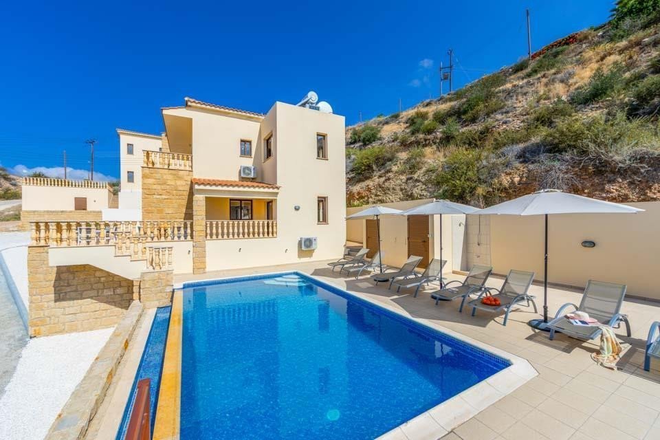 4 Bed, 3 Bath, HouseFor Sale, Kissonerga, Paphos 4 Bed, 3 Bath, HouseFor Sale, Kissonerga, Paphos