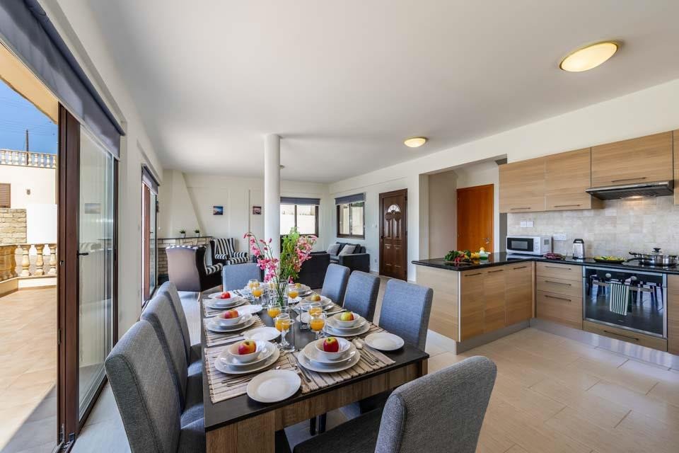 4 Bed, 3 Bath, HouseFor Sale, Kissonerga, Paphos 4 Bed, 3 Bath, HouseFor Sale, Kissonerga, Paphos