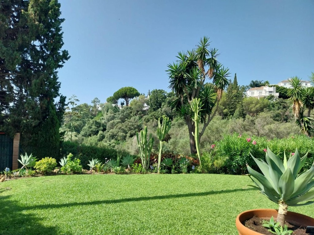 3 Bed, 3 Bath, HouseFor Sale, Calahonda, Malaga