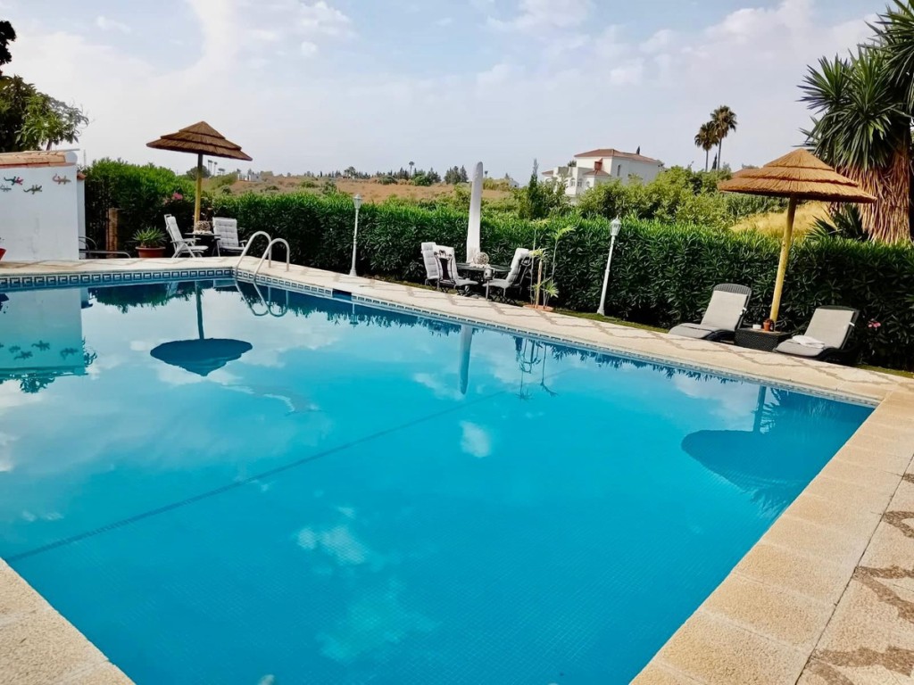 3 Bed, 3 Bath, HouseFor Sale, Estepona, Malaga