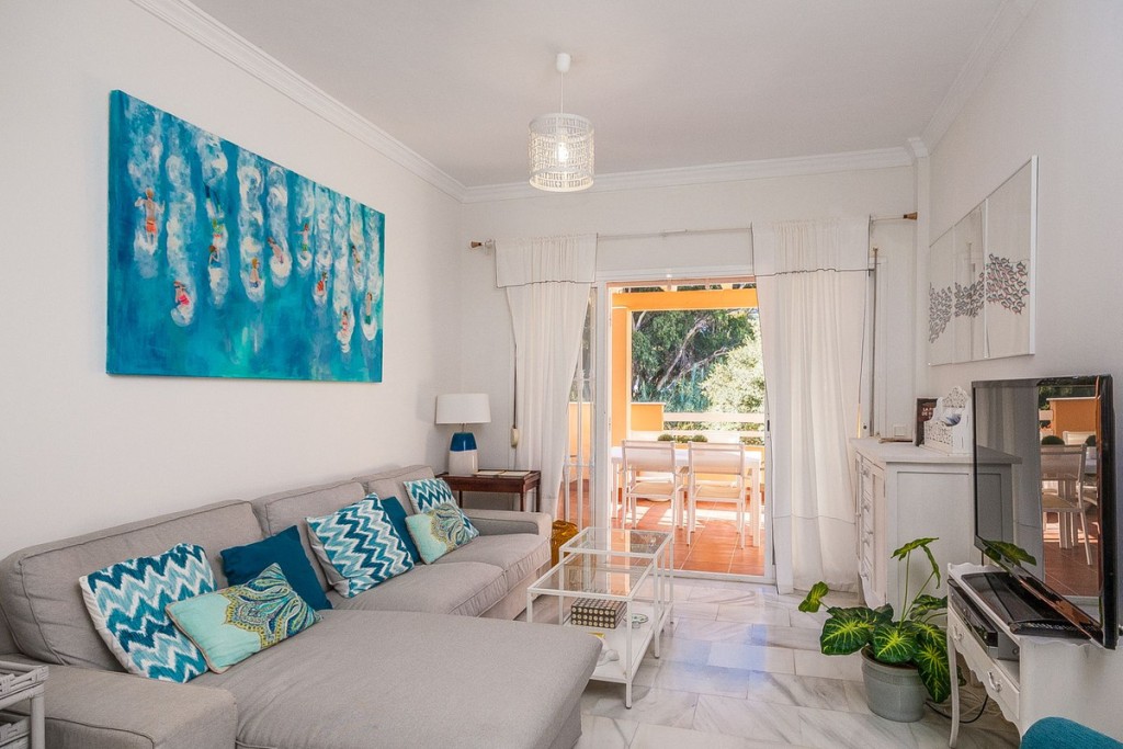 3 Bed, 2 Bath, ApartmentFor Sale, Marbella, Malaga