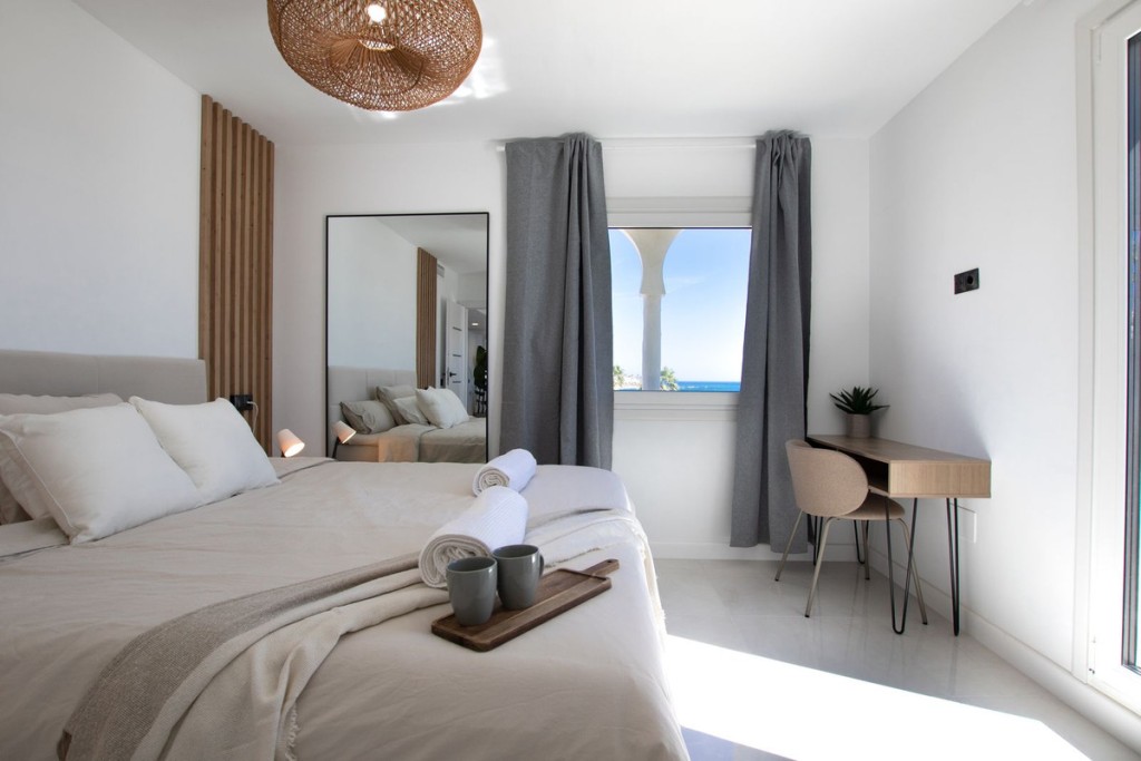 3 Bed, 2 Bath, ApartmentFor Sale, Calahonda, Malaga