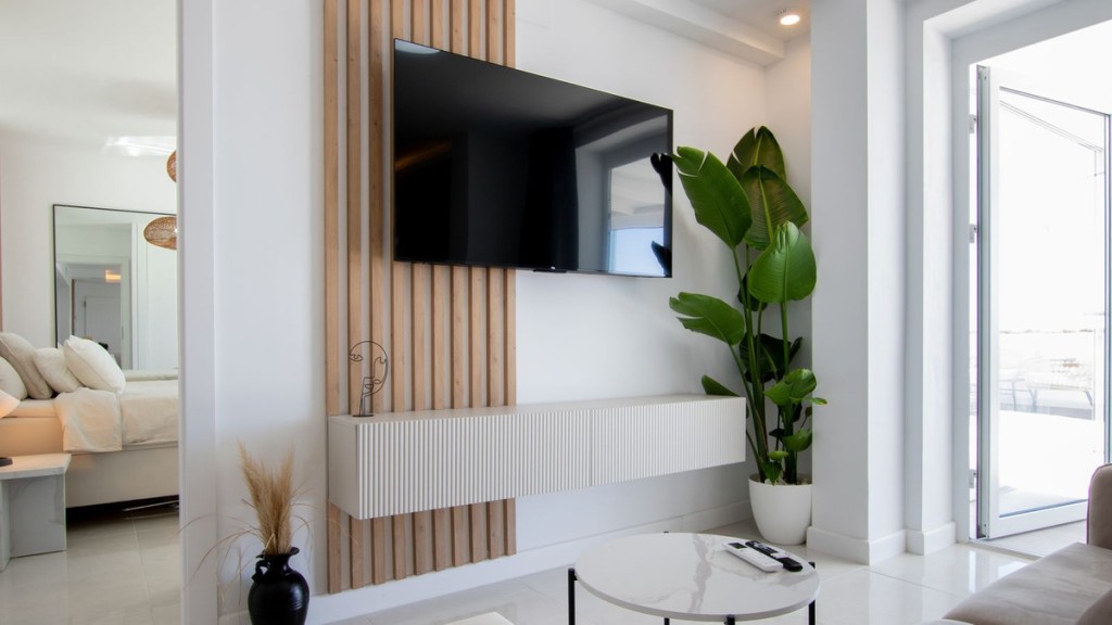 3 Bed, 2 Bath, ApartmentFor Sale, Calahonda, Malaga