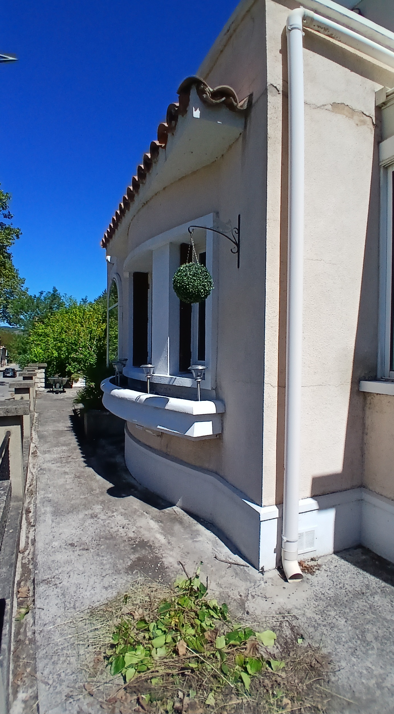 4 Bed, 1 Bath, HouseFor Sale, Limoux, Aude, Languedoc-Roussillon, 11300