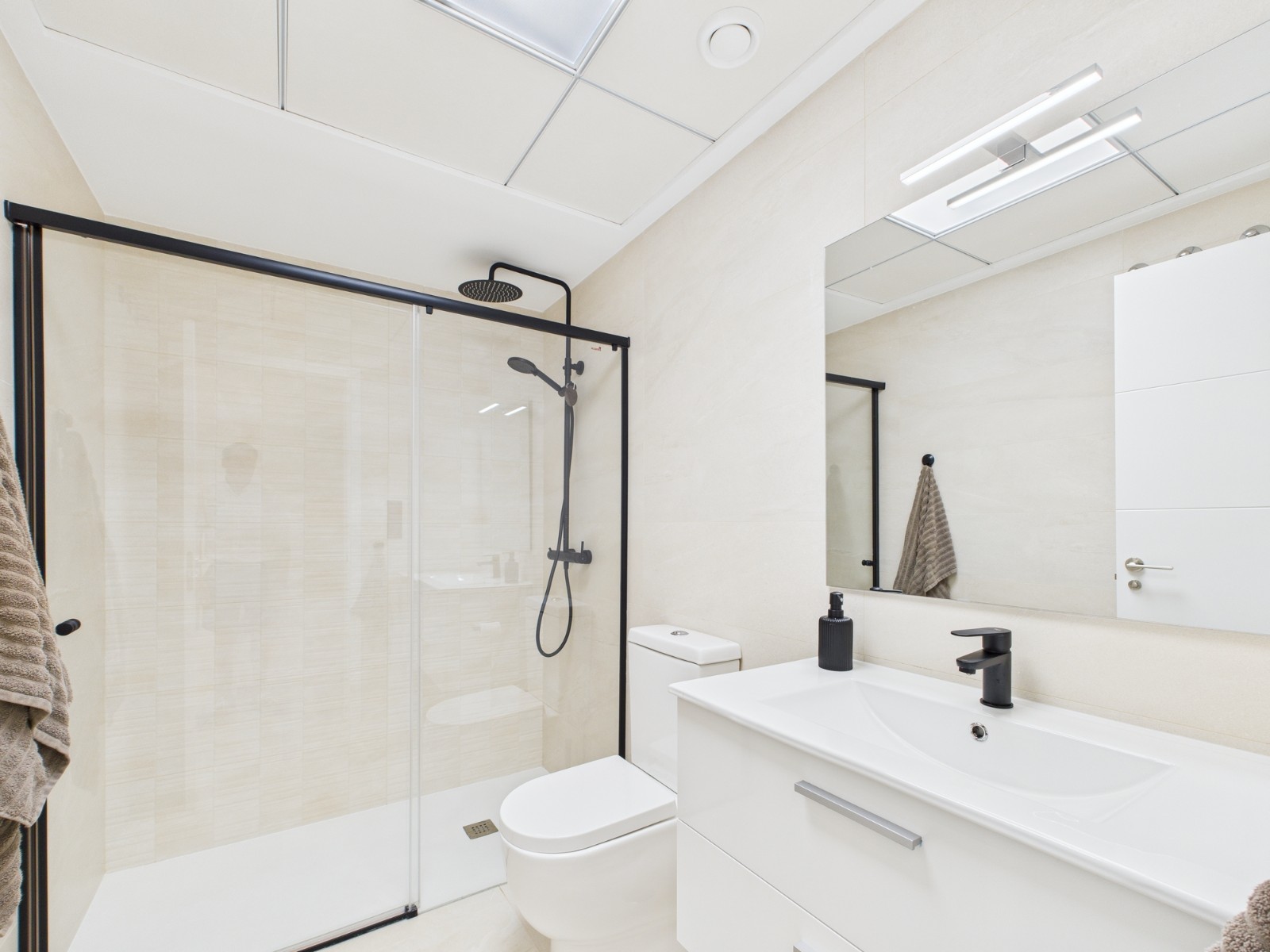 2 Bed, 2 Bath, ApartmentFor Sale, Los Alcazares, Murcia