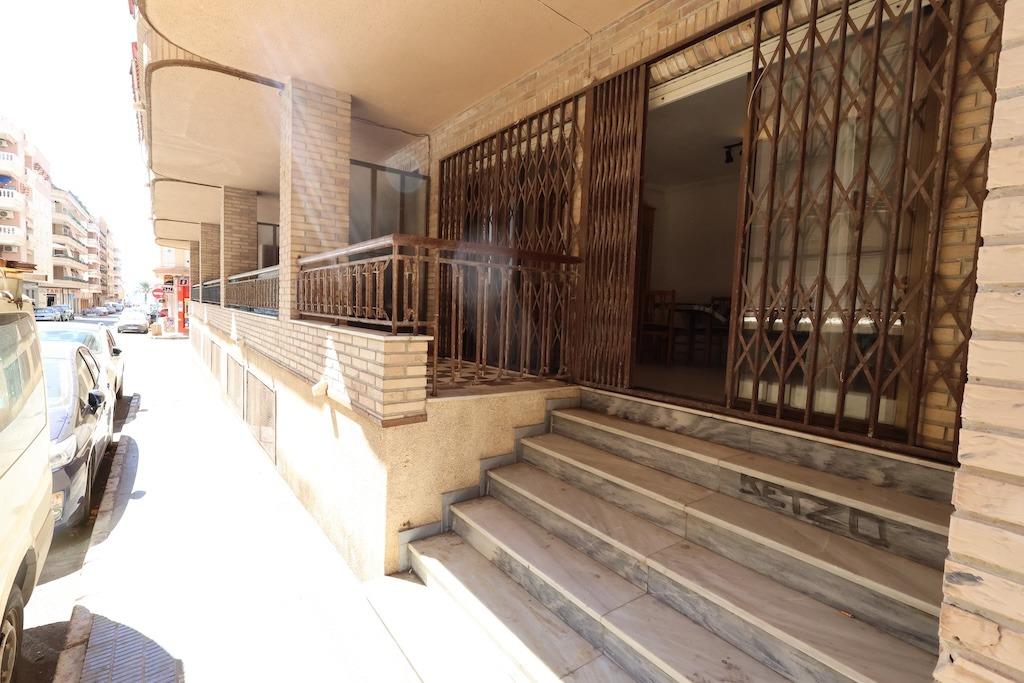 3 Bed, 1 Bath, ApartmentFor Sale, Torrevieja, Alicante