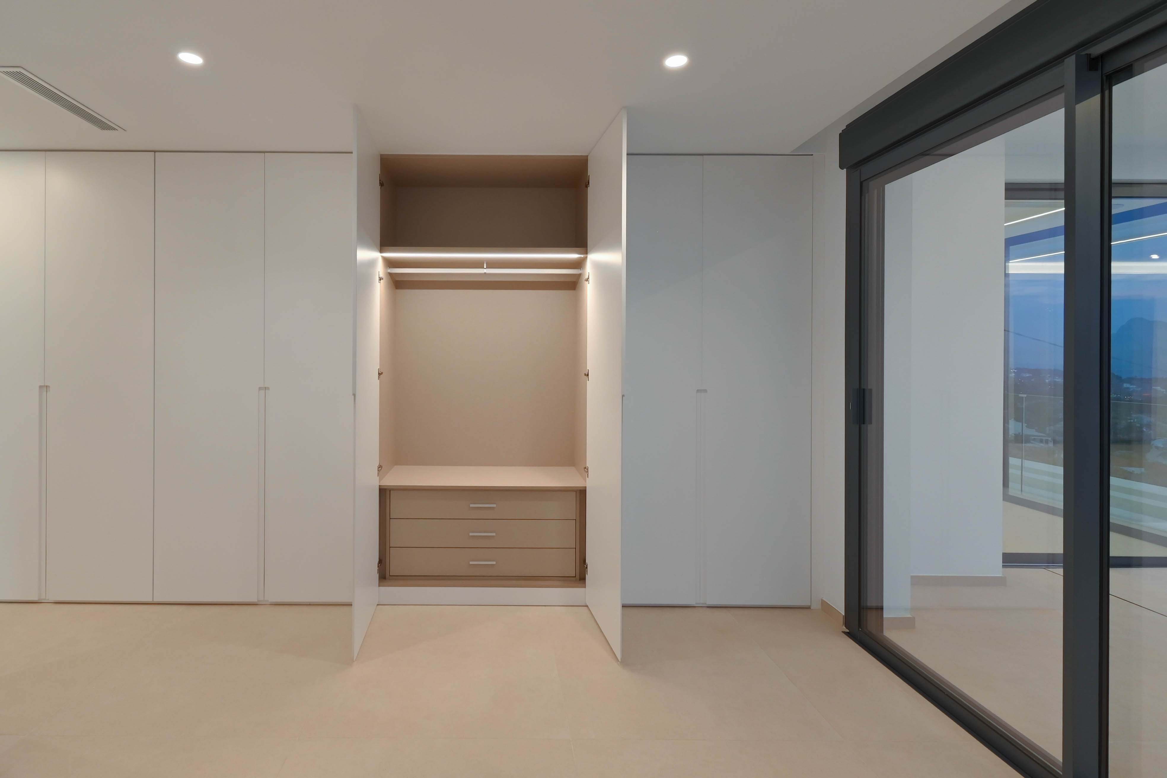 4 Bed, 4 Bath, HouseFor Sale, Calpe, Alicante