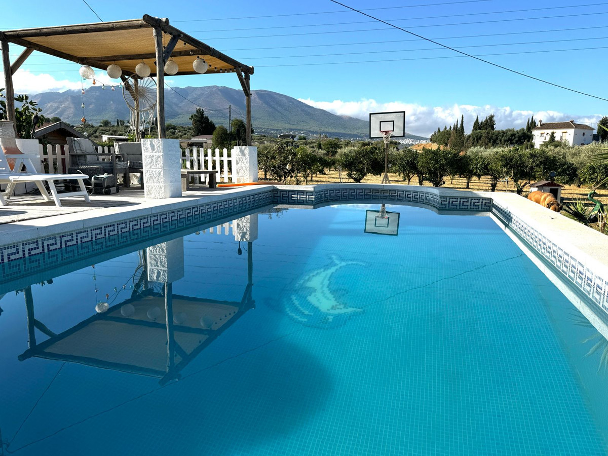 2 Bed, 1 Bath, HouseFor Sale, Alhaurin el Grande, Malaga