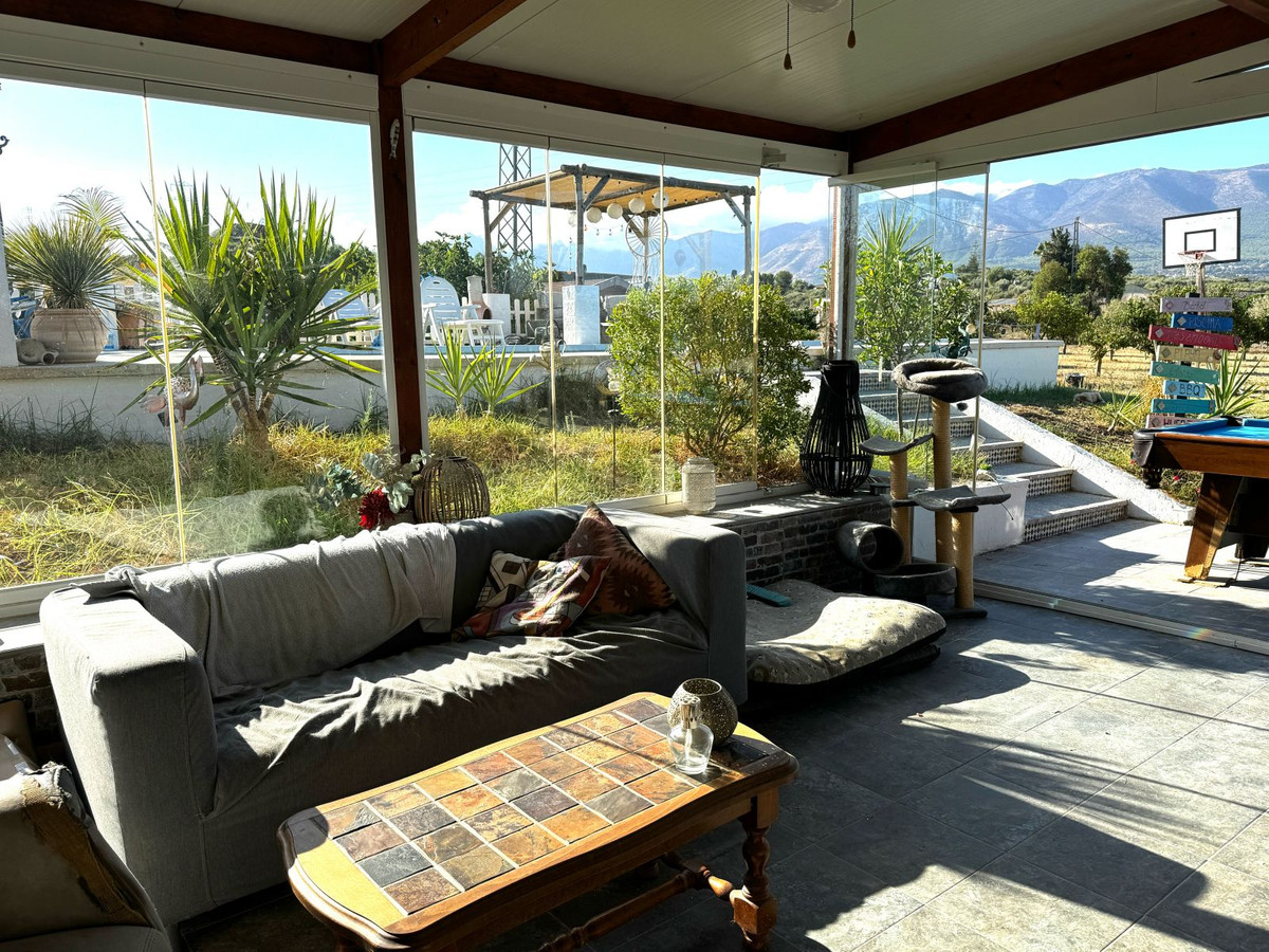 2 Bed, 1 Bath, HouseFor Sale, Alhaurin el Grande, Malaga