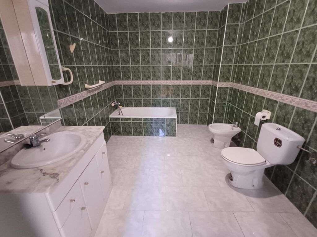 1 Bed, 2 Bath, HouseFor Sale, Oliva, Valencia, 46780